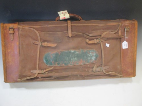 Lot 86 - A Boss & Co leather double shotgun carrying...