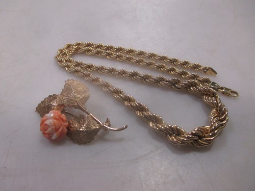 Lot 216 - A hallmarked 9ct gold rope chain together with...