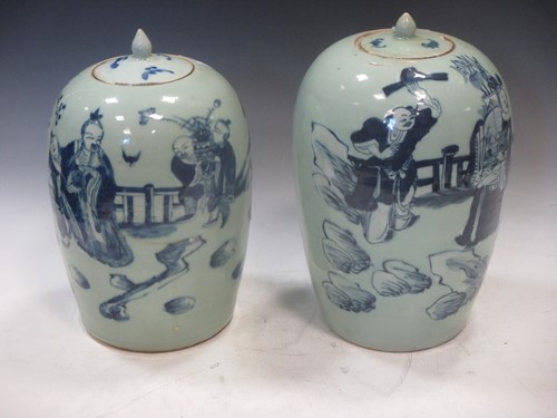 Lot 159 - Two blue and white lidded vases, tallest 32.5cm