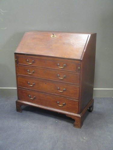 Lot 537 - An late 18th mahogany bureau, 109 x 92 x 51cm