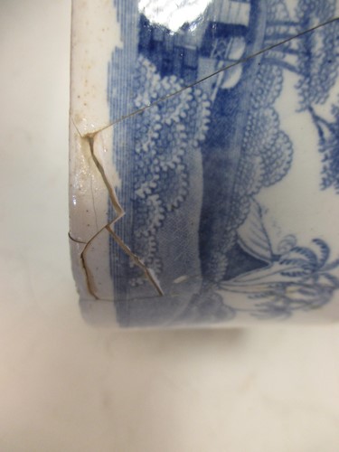 Lot 91 - A collection of Coalport ribbon pattern plates,...