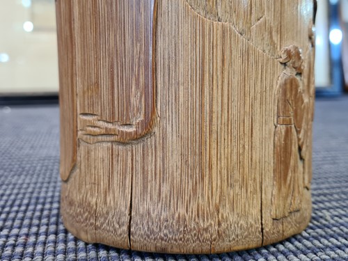 Lot 139 - A Chinese finely carved bamboo brush pot, probably late Ming/ Qing Dynasty