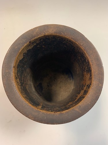 Lot 139 - A Chinese finely carved bamboo brush pot, probably late Ming/ Qing Dynasty