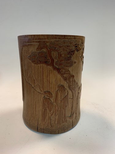 Lot 139 - A Chinese finely carved bamboo brush pot, probably late Ming/ Qing Dynasty