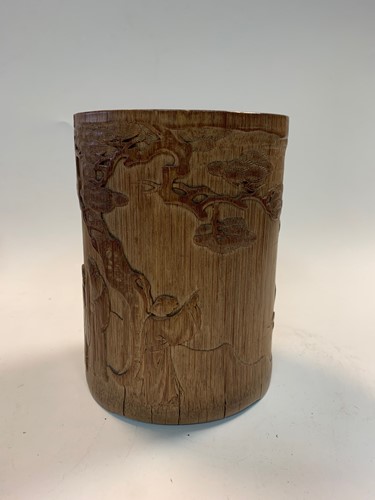 Lot 139 - A Chinese finely carved bamboo brush pot, probably late Ming/ Qing Dynasty