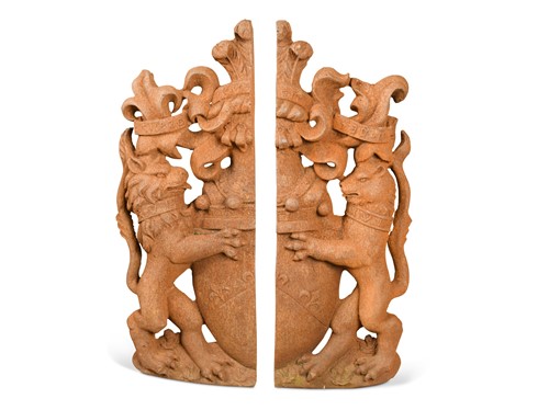 Lot 758 - A cast iron coat of arms