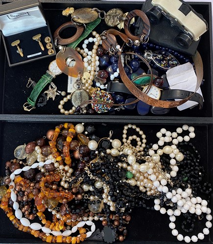 Lot 402 - .