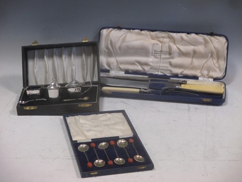 Lot 423 - A box containing a large collection of silver...