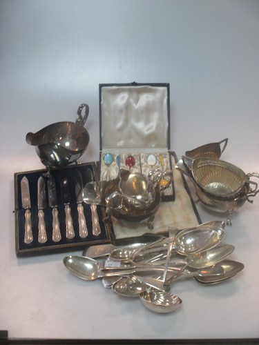 Lot 413 - A collection of silverware including flatware,...