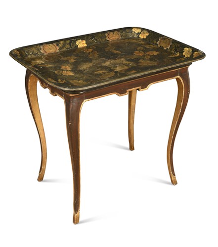 Lot 514 - A Regency papier-mâché tray