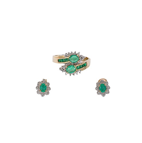 Lot 154 - An emerald and diamond ring together with a pair of cluster ear studs