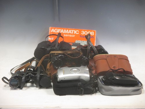 Lot 174 - Four pairs of binoculars including Jenoptem 8...