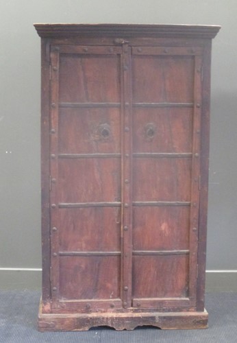 Lot 673 - Indonesian cupboard, 169 x 99 x 49cm