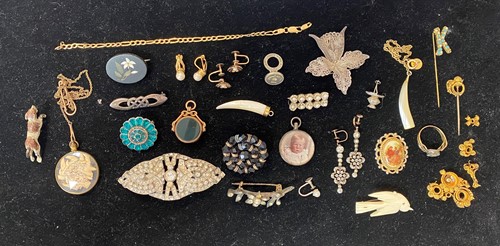 Lot 403 - A collection of jewellery and silverware,...