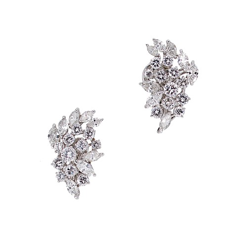 Lot 245 - A pair of late 20th century diamond set cluster ear clips