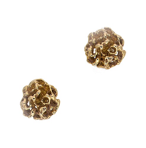 Lot 94 - A pair of abstract nugget style ear clips