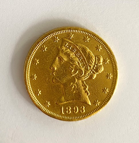 Lot 20 - A United States of America $5 coin