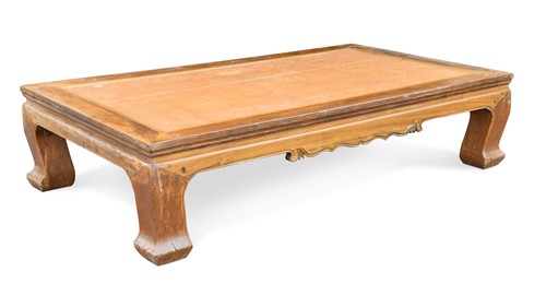 Lot 562 - A hardwood opium table, 19th century