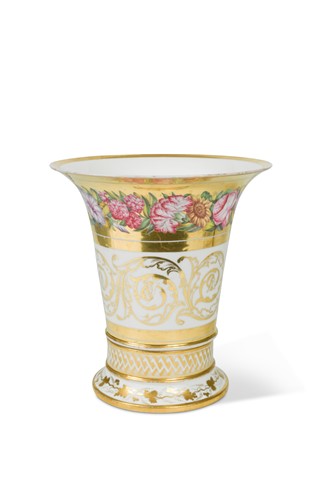 Lot 435 - An early 19th century Paris porcelain cache-pot and stand