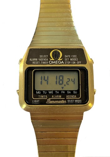 Lot 281 - Omega - A gentleman's gold-plated 'Memomaster' multi function digital wristwatch