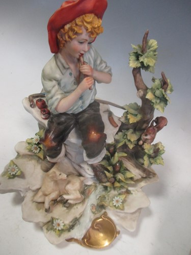 Lot 74 - A collection of Goebel birds and Capodimonte...