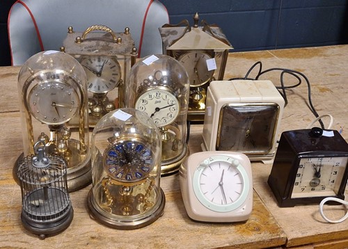 Lot 130 - Collection of 9 various mantel clocks, some...