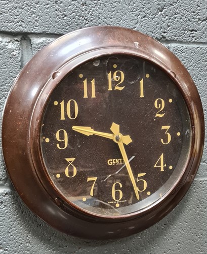 Lot 341 - Three Gents of Leicester clocks, one bakelite...