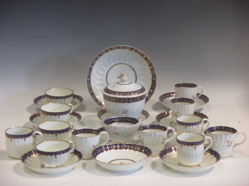 Lot 70 - A collection of various Worcester tea cups and...