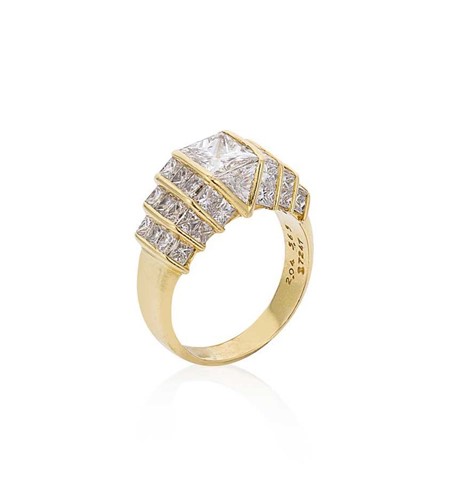 Lot 215 - A bombé style diamond cocktail ring