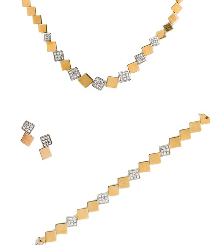 Lot 216 - A diamond set suite of a necklet, bracelet and ear pendants