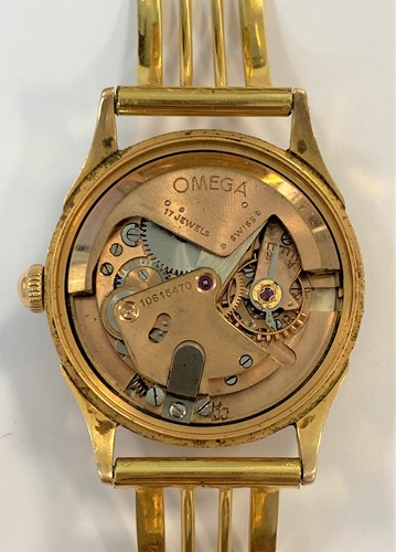 Lot 277 - Omega - A gentleman's Swiss 18ct gold wristwatch and a 'gold capped' 'Seamaster' wristwatch