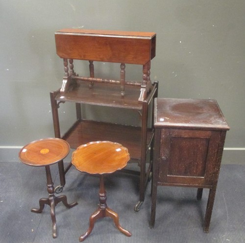 Lot 642 - A Regency mahogany quartetto nest of tables...