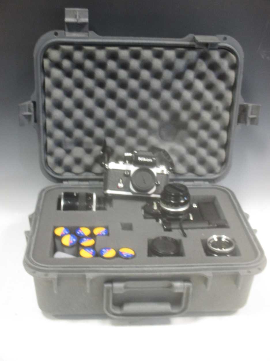 Lot 183 - Nikon F2 35mm camera, serial no. 7525657, with...
