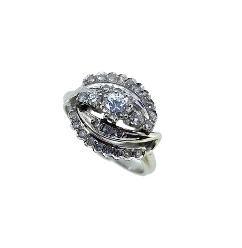 Lot 225 - A fancy diamond cluster ring