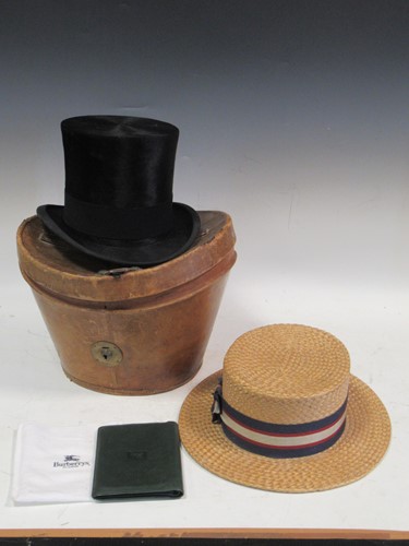 Lot 206 - A crocheted cloth, vintage lady's dress and...