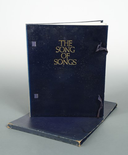Lot 319 - CORVINUS PRESS. GOLDING (Louis) The Song of...