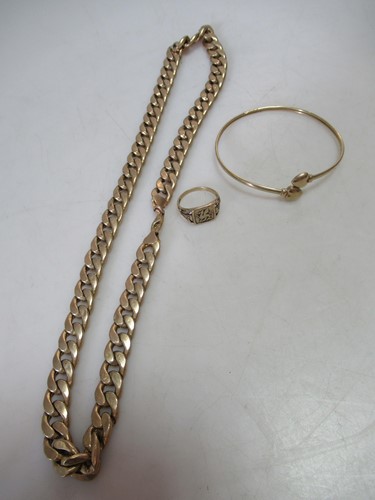 Lot 245 - A hallmarked 9ct gold chain, together with a...