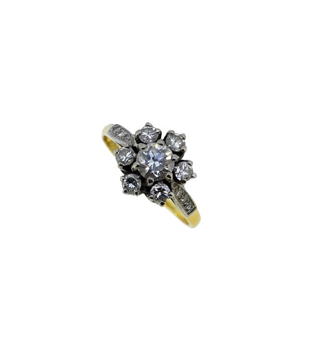 Lot 170 - A diamond cluster ring set in 18ct gold