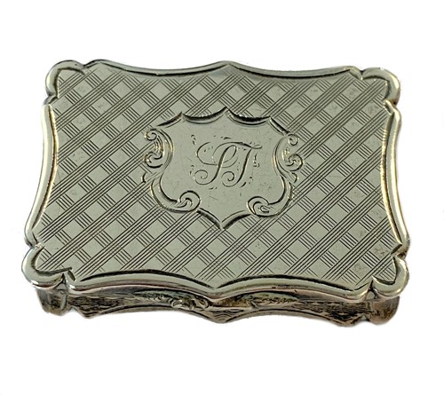 Lot 302 - A George IV silver vinaigrette, mark of Nathaniel Mills