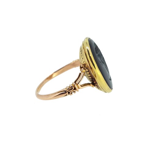 Lot 37 - A neoclassical intaglio ring