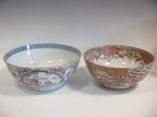 Lot 120 - An 18th century Chinese bowl, decorated with...