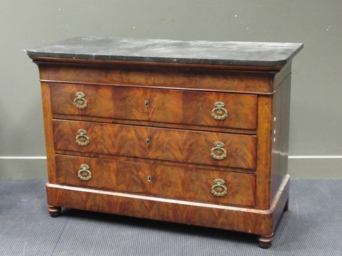 Lot 488 - A 19th century continental marble topped...