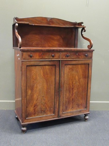 Lot 444 - A Regency mahogany chiffonier. 138 x 95 x 43cm