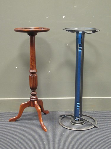 Lot 445 - A reproduction torchere stand and a modern...