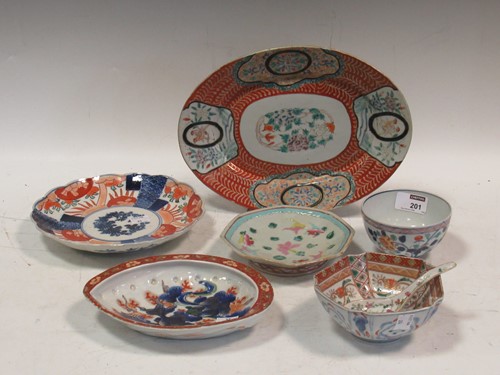 Lot 201 - Six various Chinese and Japanese bowls and...