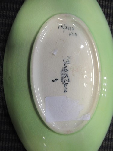 Lot 57 - Carlton Ware Rouge Royale and other gilt...