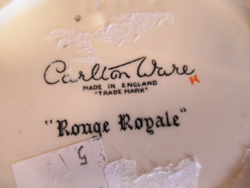 Lot 57 - Carlton Ware Rouge Royale and other gilt...