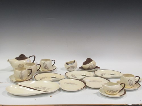 Lot 74 - Carlton Ware Australian Design tea wares and...