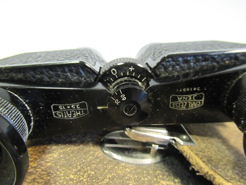 Lot 49 - Carl Zeiss 'Theatis' opera glasses 3.5 x 15...