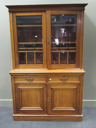 Lot 574 - An early 20th century mahogany bookcase 200 x...